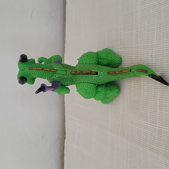Vintage Green Dragon Action Figure - Picture 6 of 8